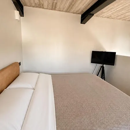 Eros Suite, Private Pool Retreat In