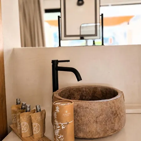 Eros Suite, Private Pool Retreat In Willa