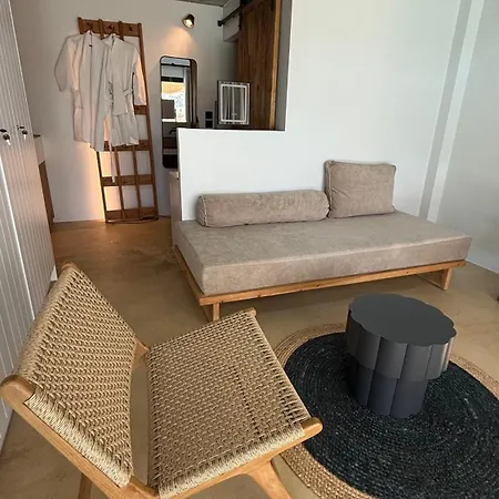 Eros Suite, Private Pool Retreat In * Skyros