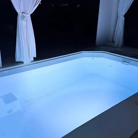 Eros Suite, Private Pool Retreat In Villa Skyros